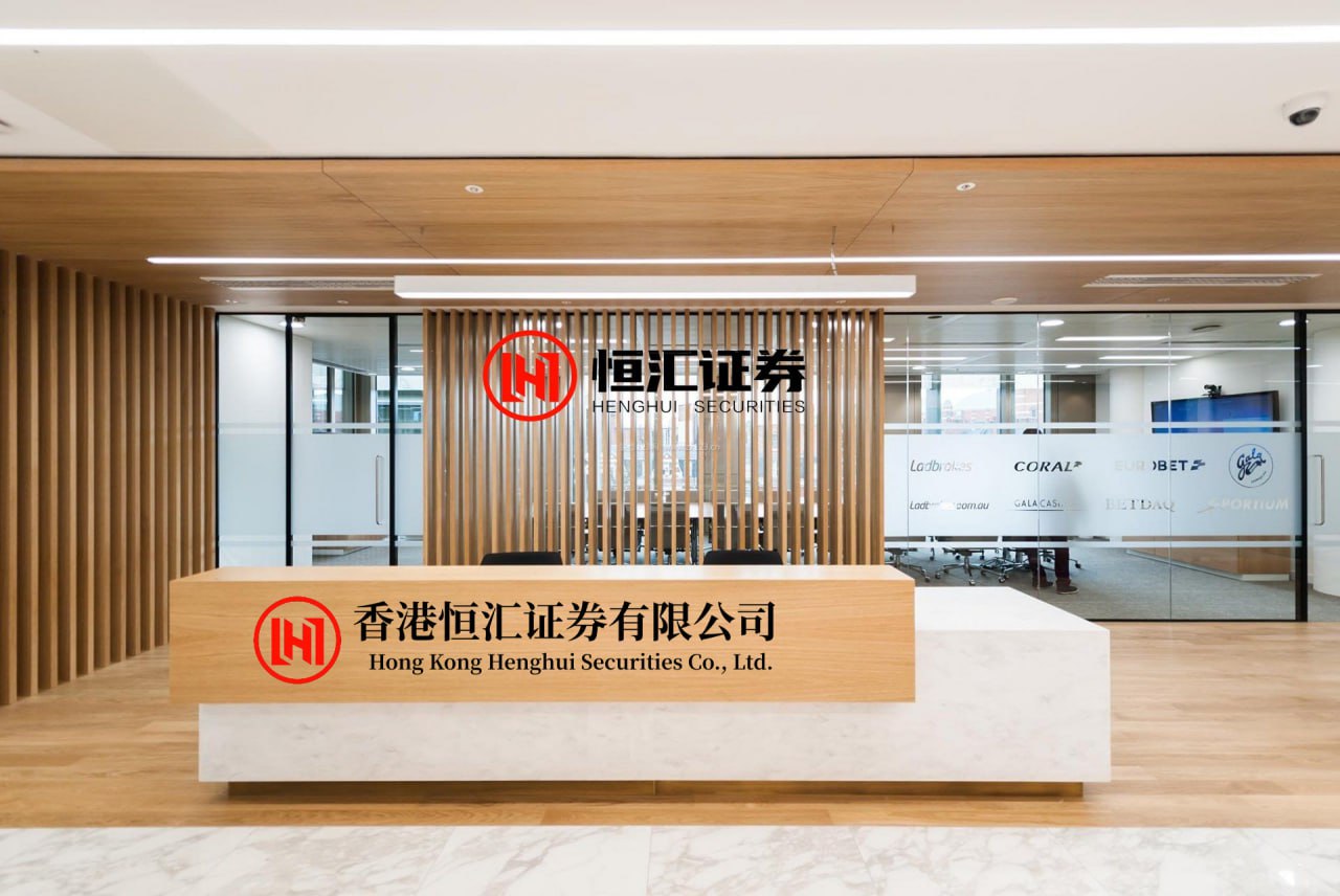 华亿配资官网 智能眼镜偷拍乱象调查：遮光贴热销，改装服务泛滥，专家：法律“补丁”需比技术跑得快